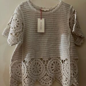 112. Women's Natural Crochet Block Trim Short Sleeve Top NWT